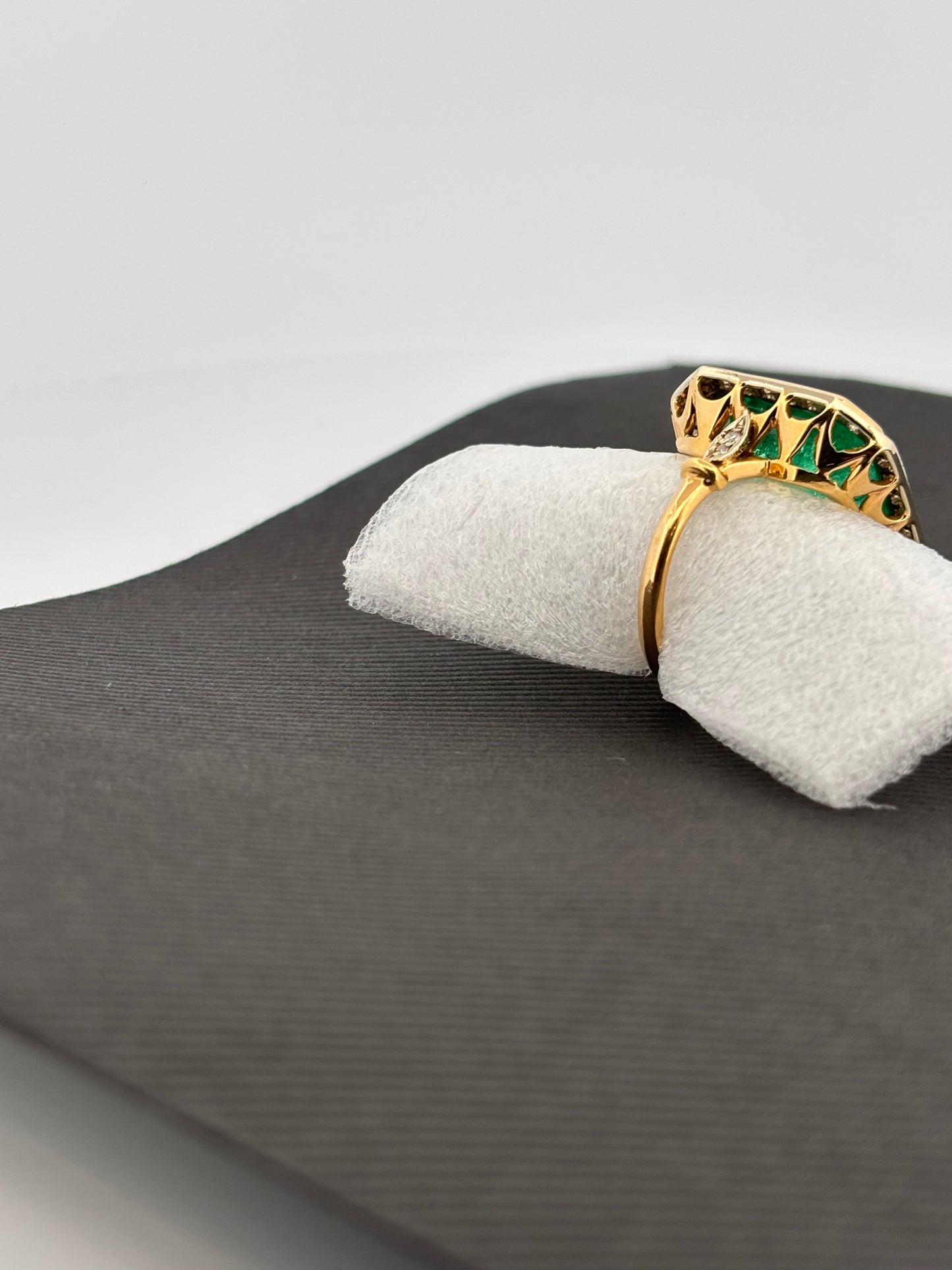 ÉMERAUDE | Colombie | 12 carats | Vert Vif | Taille Carrée