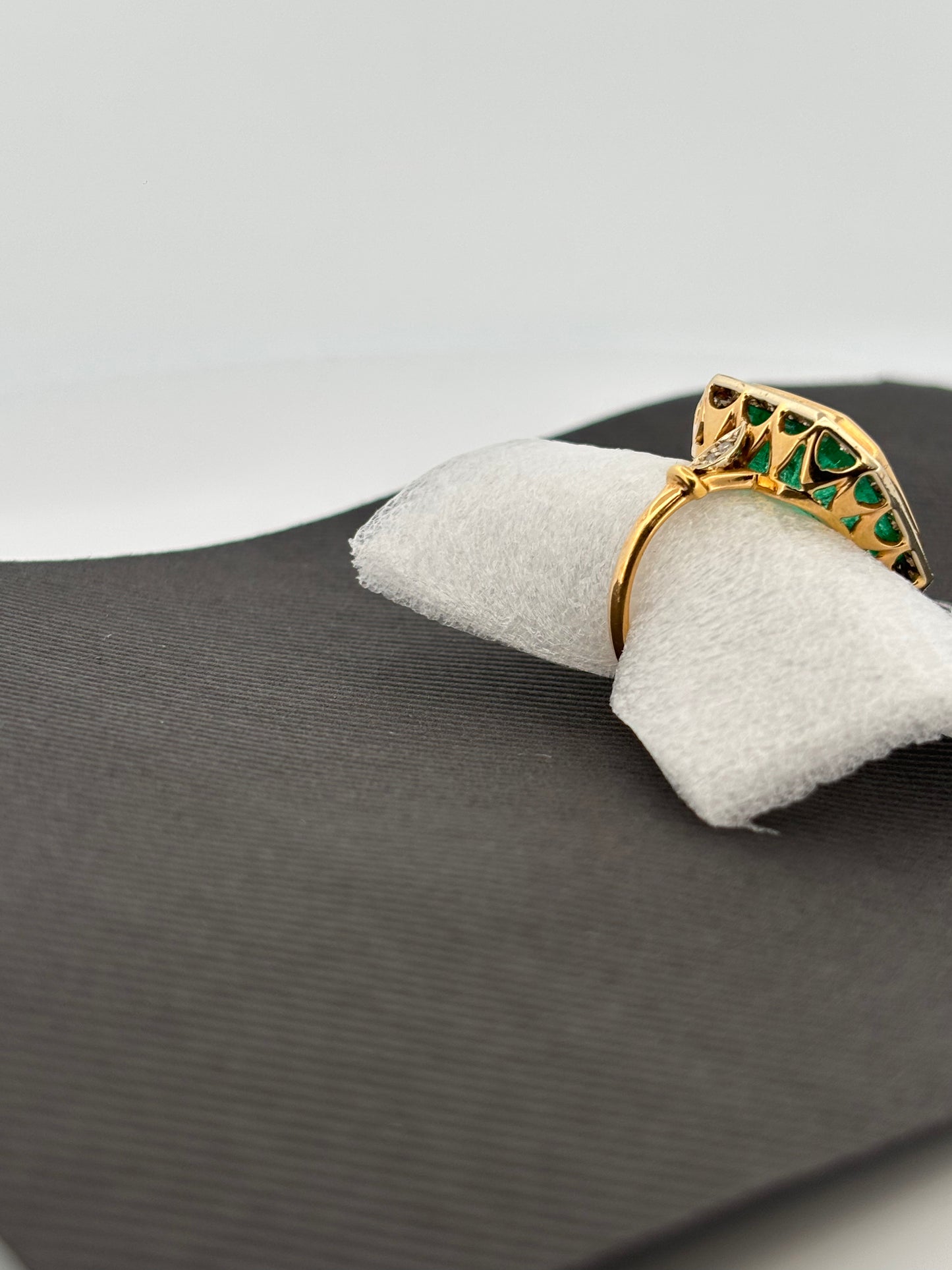 ÉMERAUDE | Colombie | 12 carats | Vert Vif | Taille Carrée