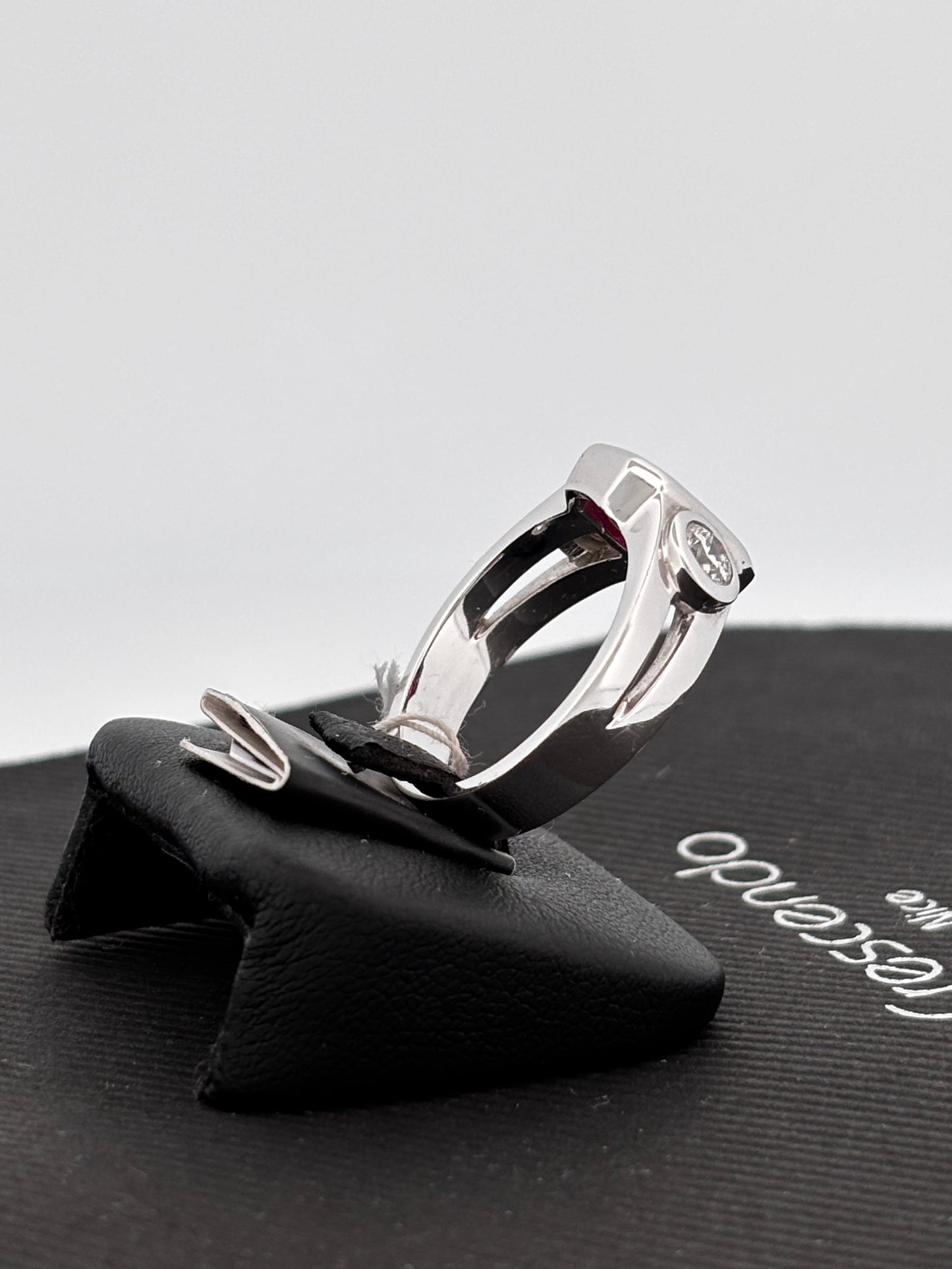 BAGUE RUBIS NON CHAUFFÉ | Or blanc 18k | 3,00 ct | Taille 58 | 9 g