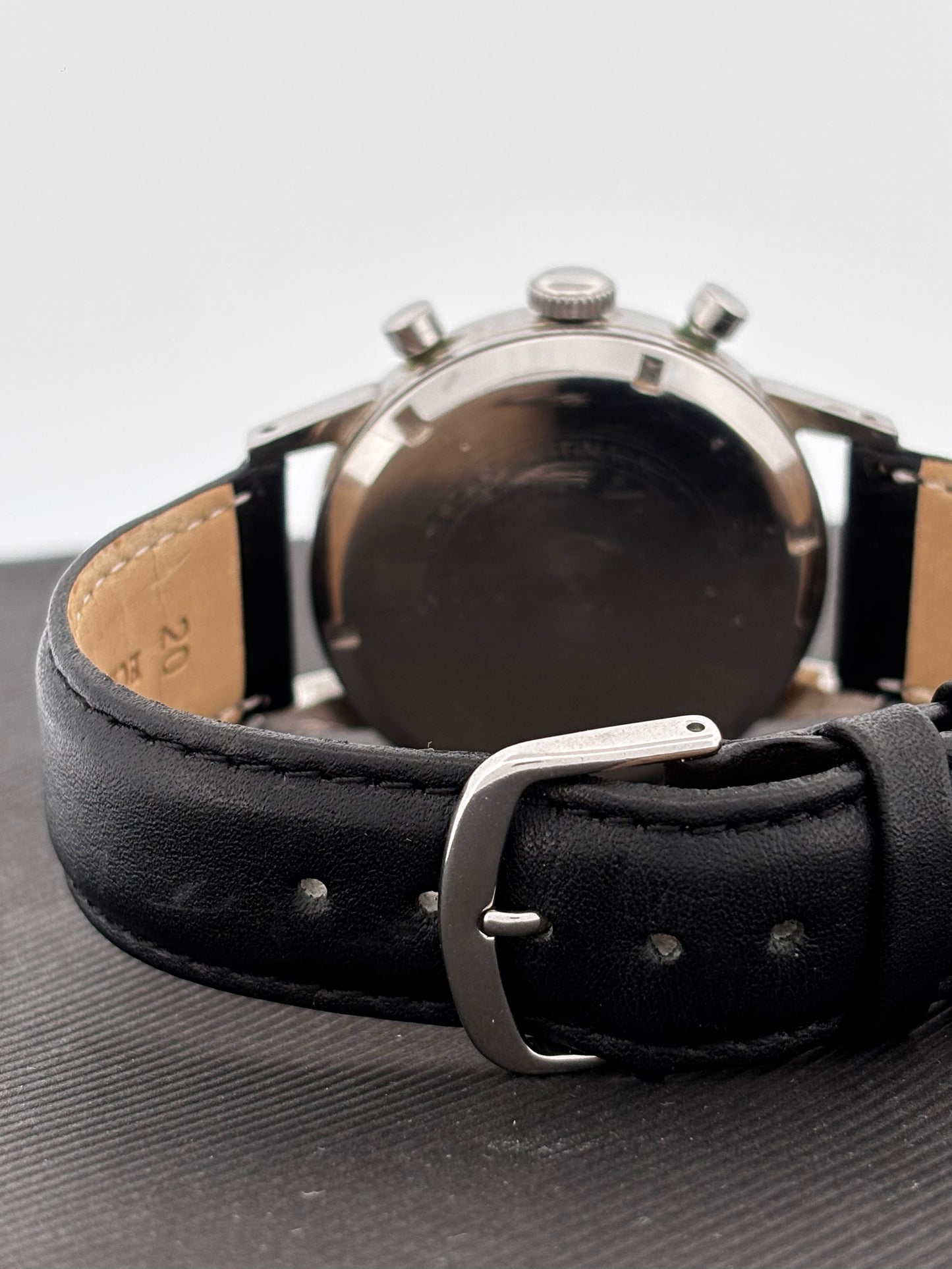 Chronographe | Suisse | Acier | Mécanique Manuel | Triple Calendrier | Circa 1950