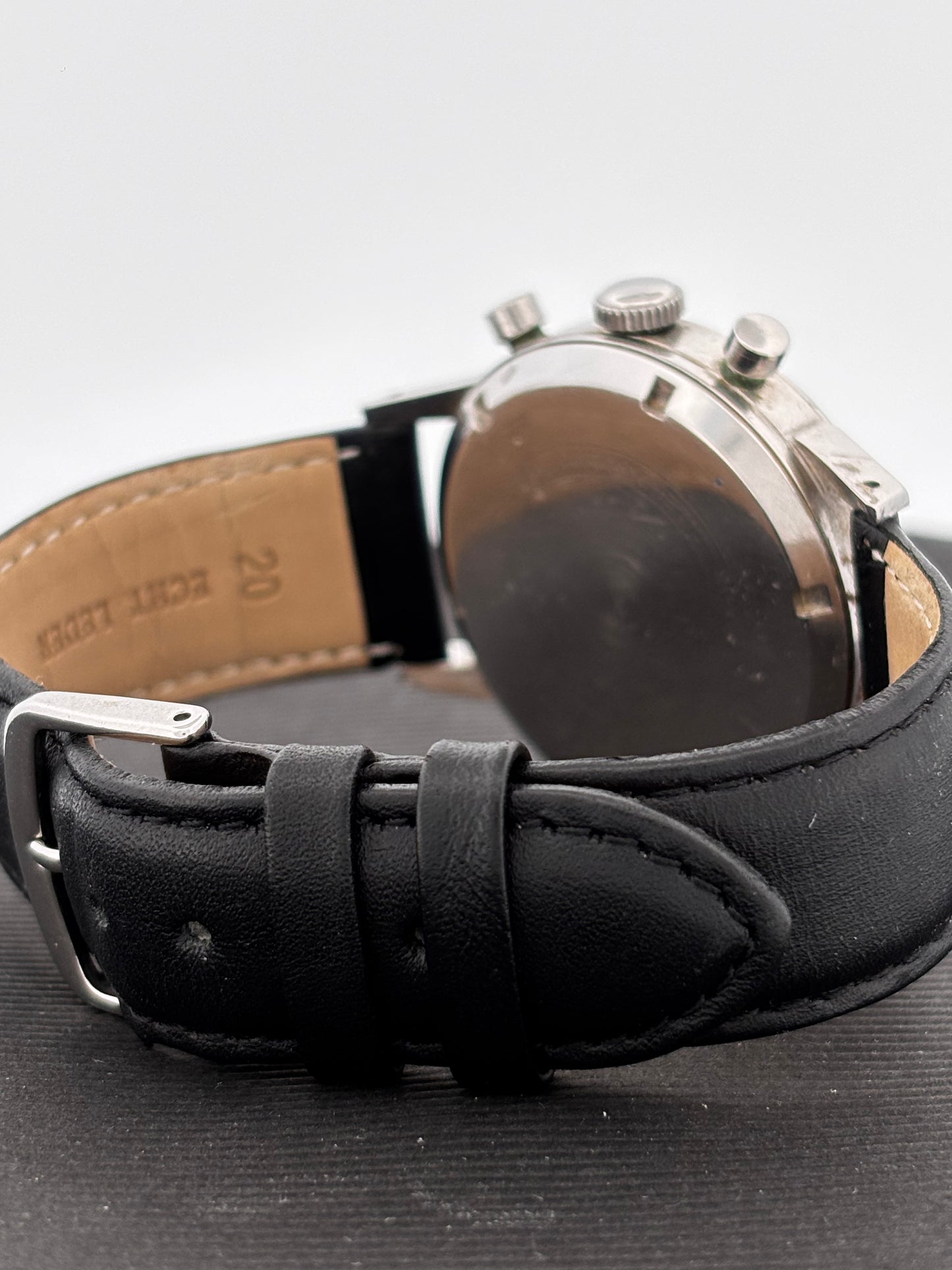 Chronographe | Suisse | Acier | Mécanique Manuel | Triple Calendrier | Circa 1950