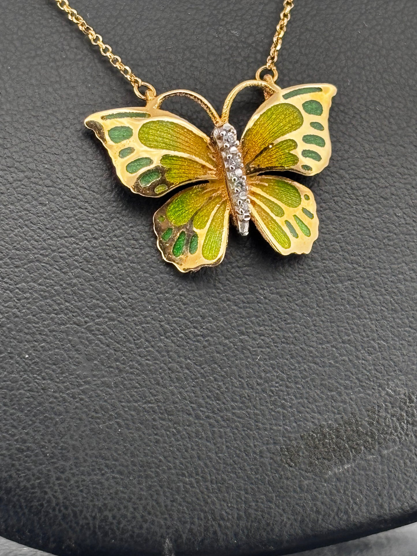 CHAINE BUTTERFLY