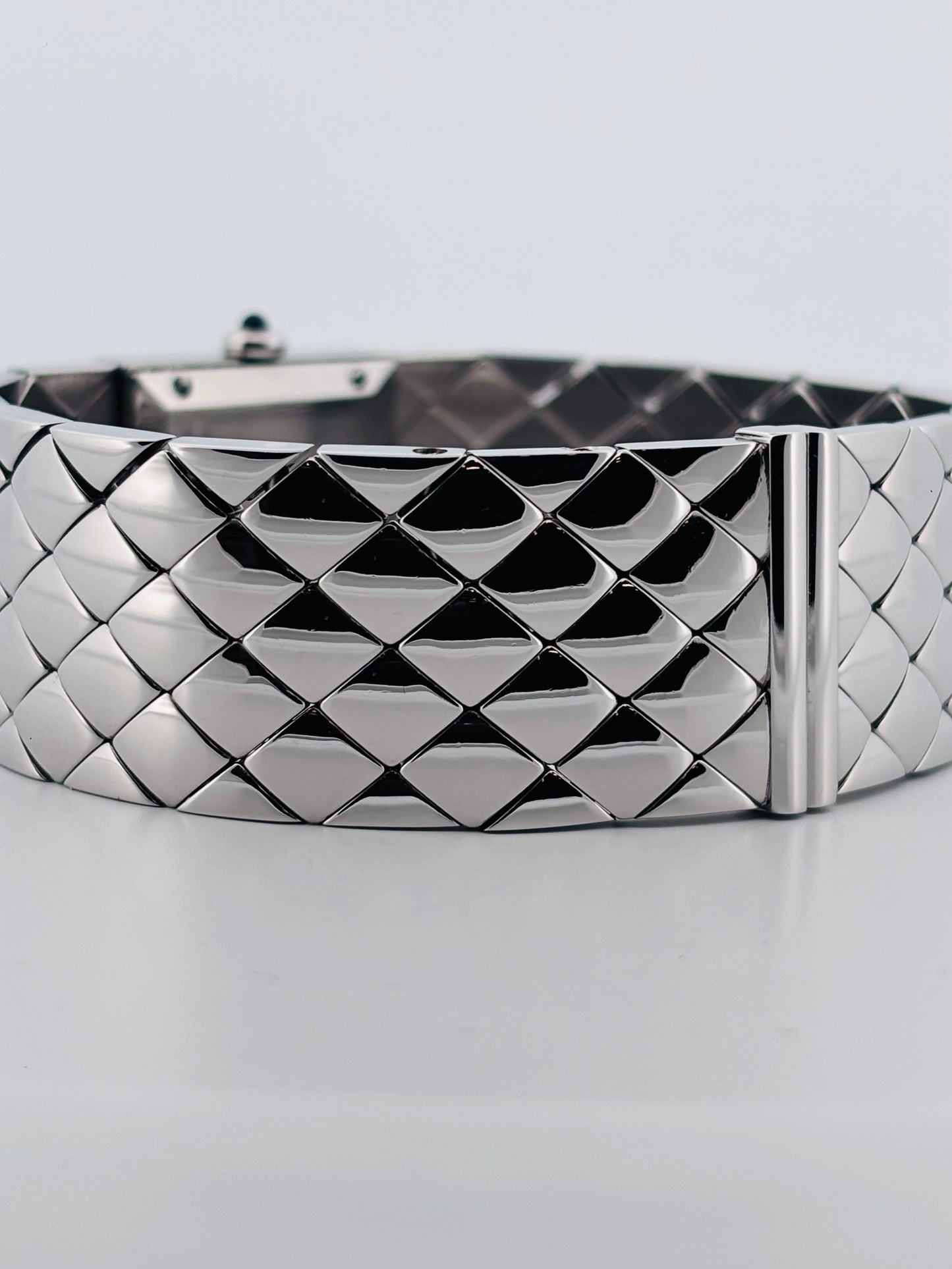 Chanel Matelassé Acier Quartz Réf. H0009