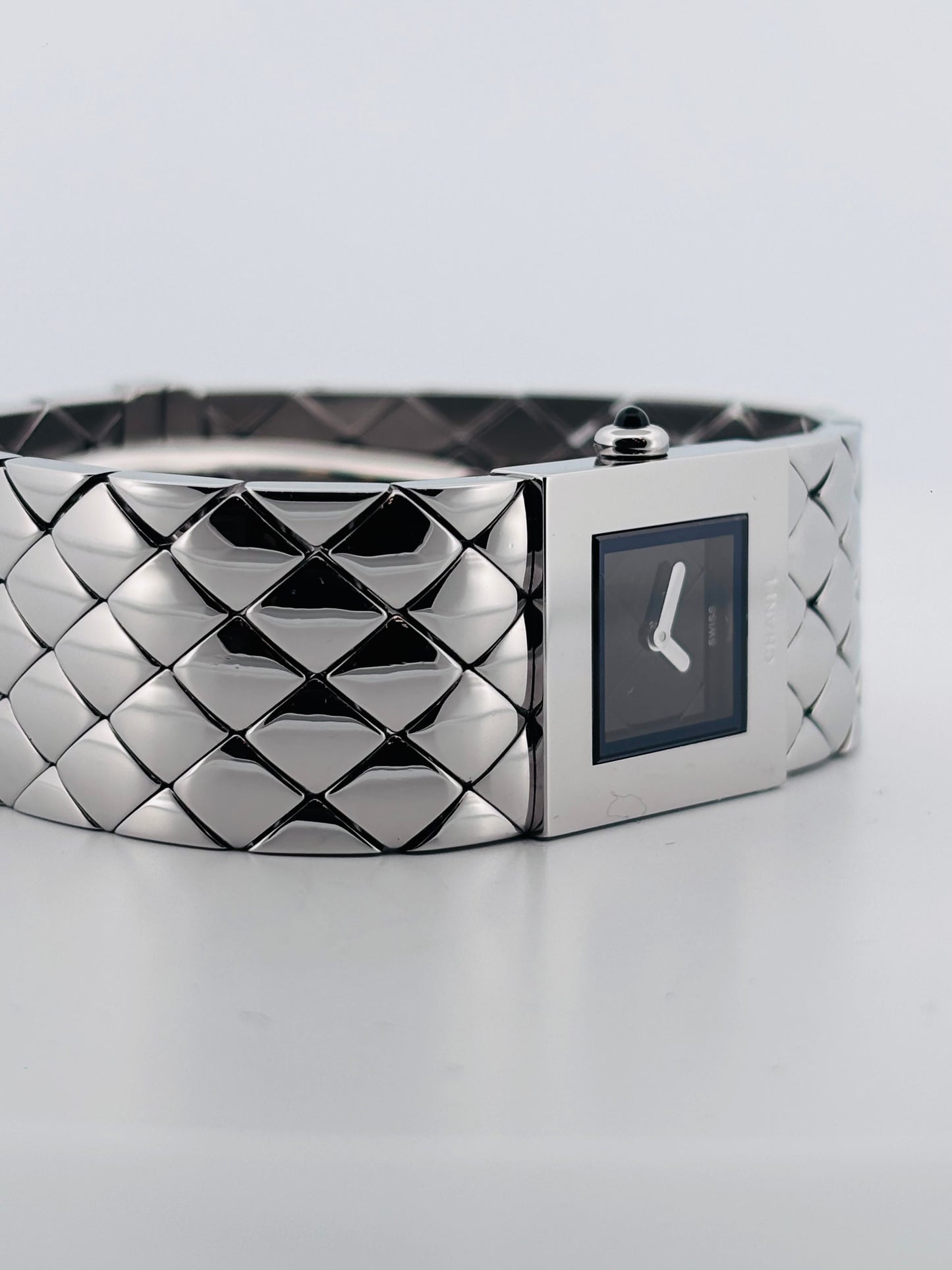 Chanel Matelassé Acier Quartz Réf. H0009