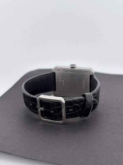 CHANEL | Montre Boy·Friend | Acier | Cadran noir laqué | Bracelet cuir alligator noir