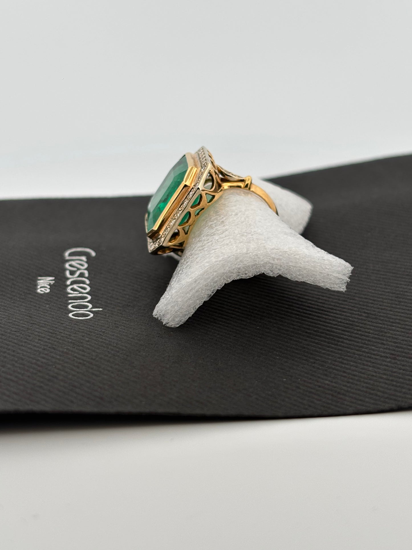 ÉMERAUDE | Colombie | 12 carats | Vert Vif | Taille Carrée