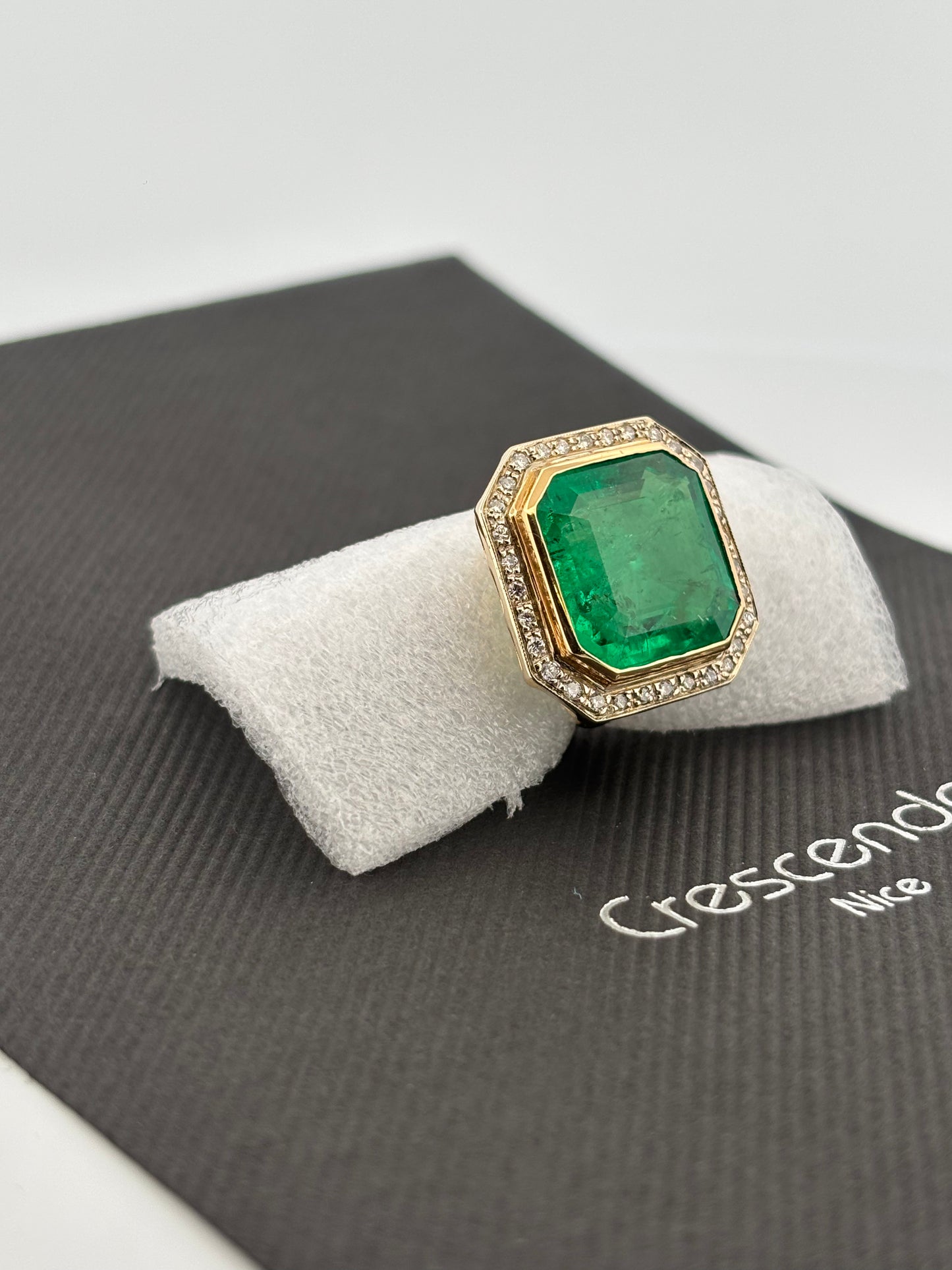 ÉMERAUDE | Colombie | 12 carats | Vert Vif | Taille Carrée