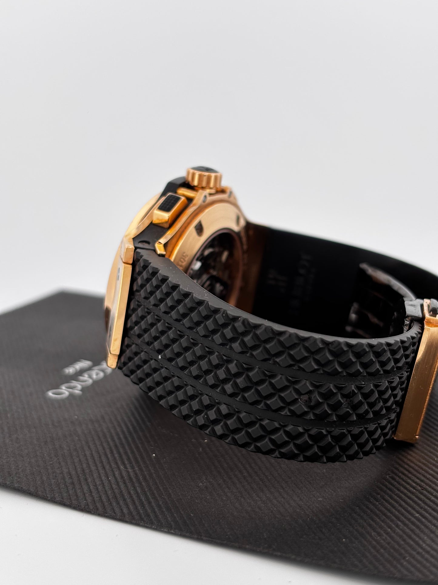 HUBLOT | Big Bang Gold Titanium | Chronographe Suisse | Réf. 609935 | Année 2007