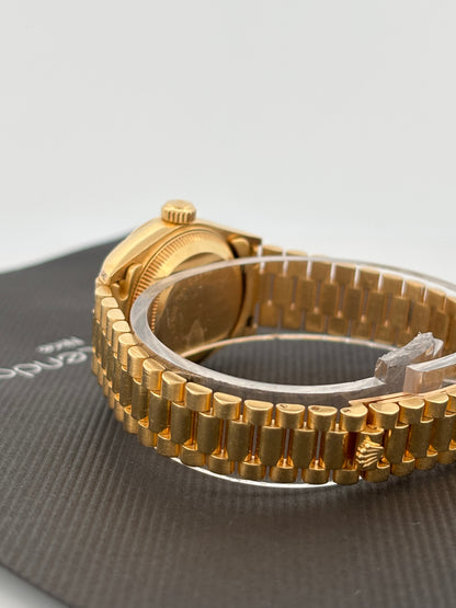 ROLEX – Lady-Datejust | Or jaune 18K | Cadran champagne diamants | Bracelet Président