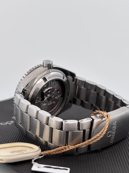 OMEGA – Seamaster Planet Ocean | 600M Co-Axial | Acier | Calibre 8500