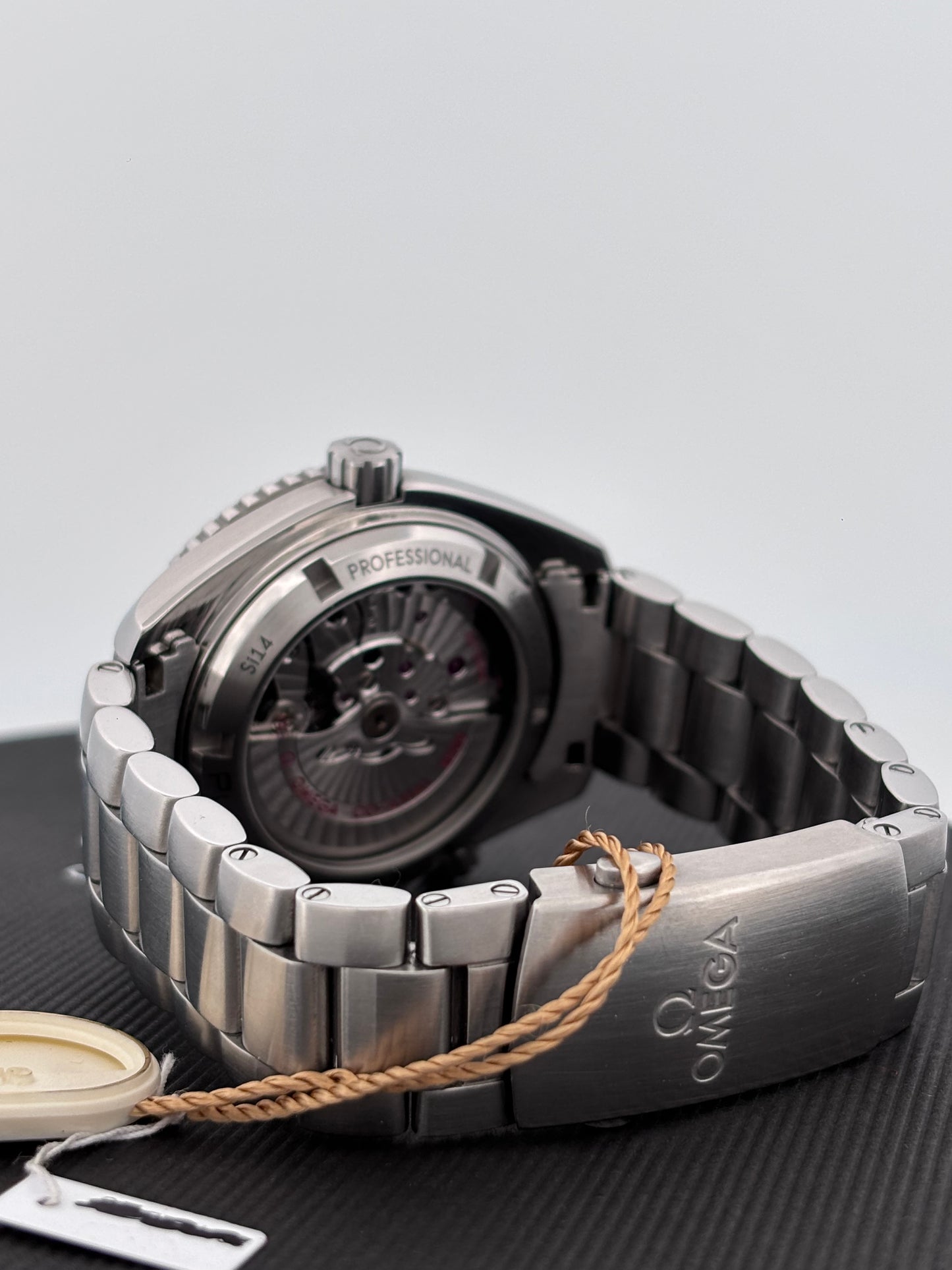 OMEGA – Seamaster Planet Ocean | 600M Co-Axial | Acier | Calibre 8500