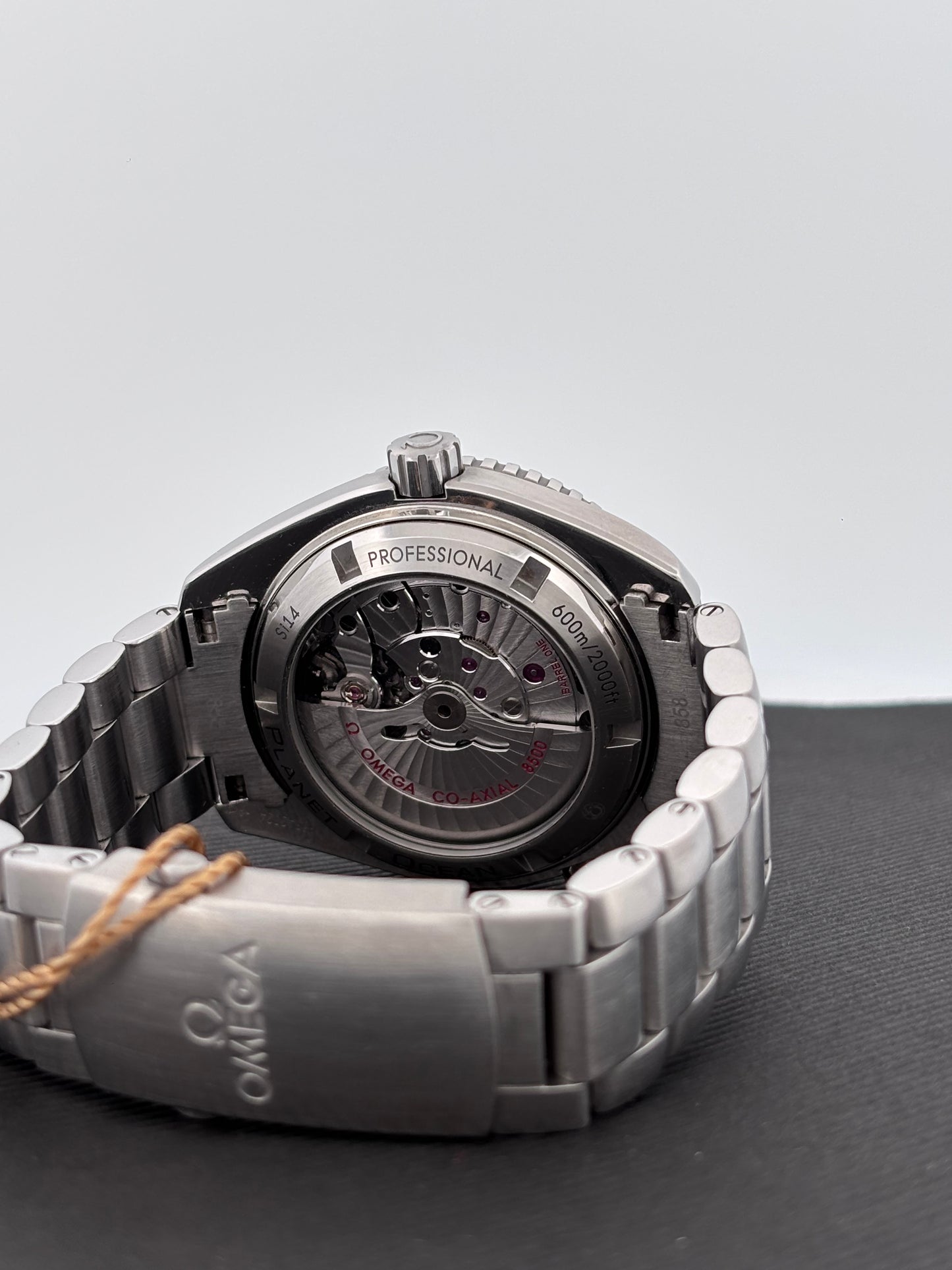 OMEGA – Seamaster Planet Ocean | 600M Co-Axial | Acier | Calibre 8500