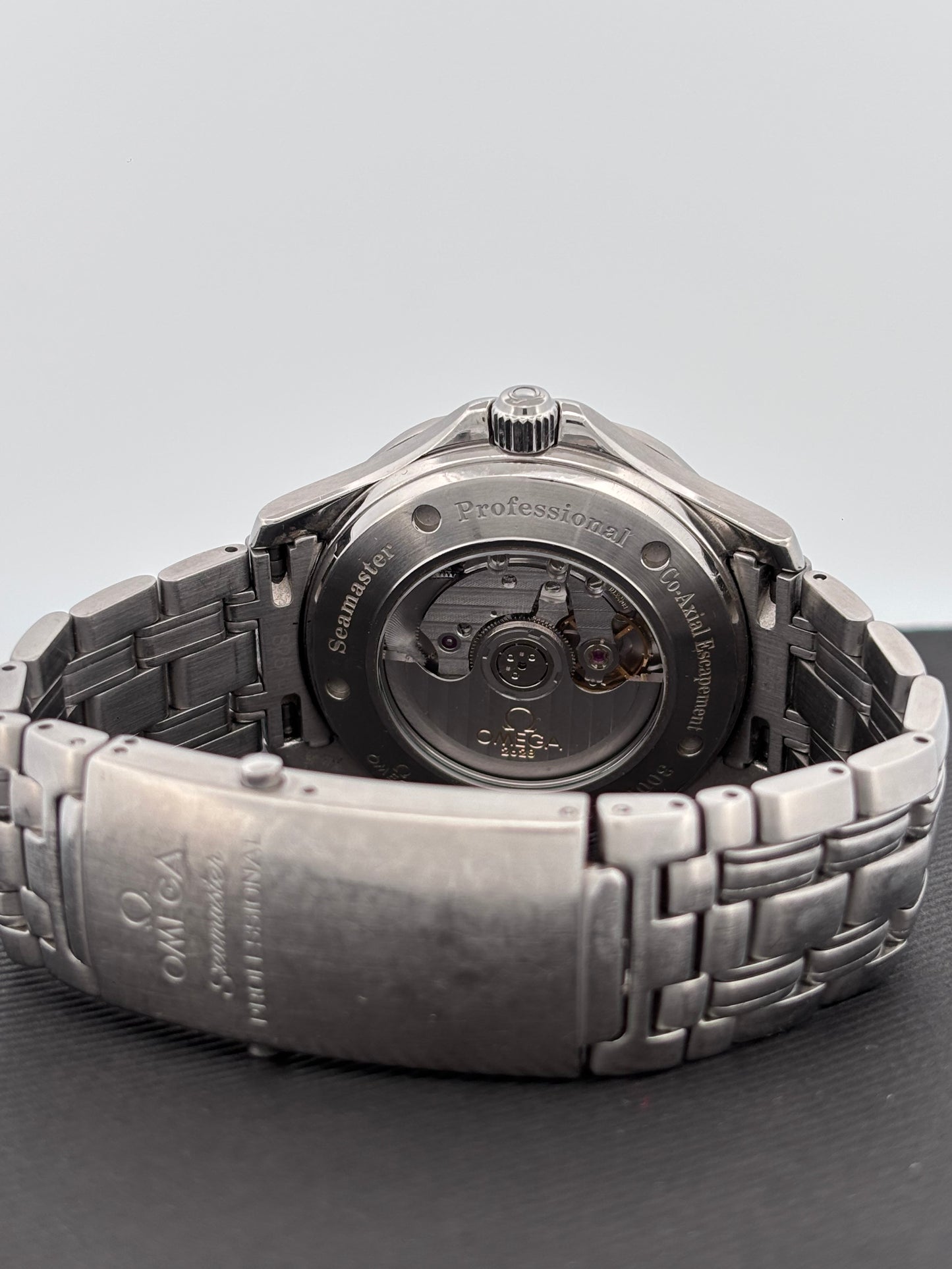 OMEGA – Seamaster Diver 300M | Co-Axial | Acier | Cadran Bleu