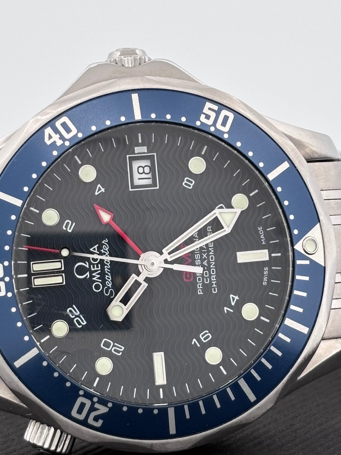 OMEGA – Seamaster Diver 300M | Co-Axial | Acier | Cadran Bleu