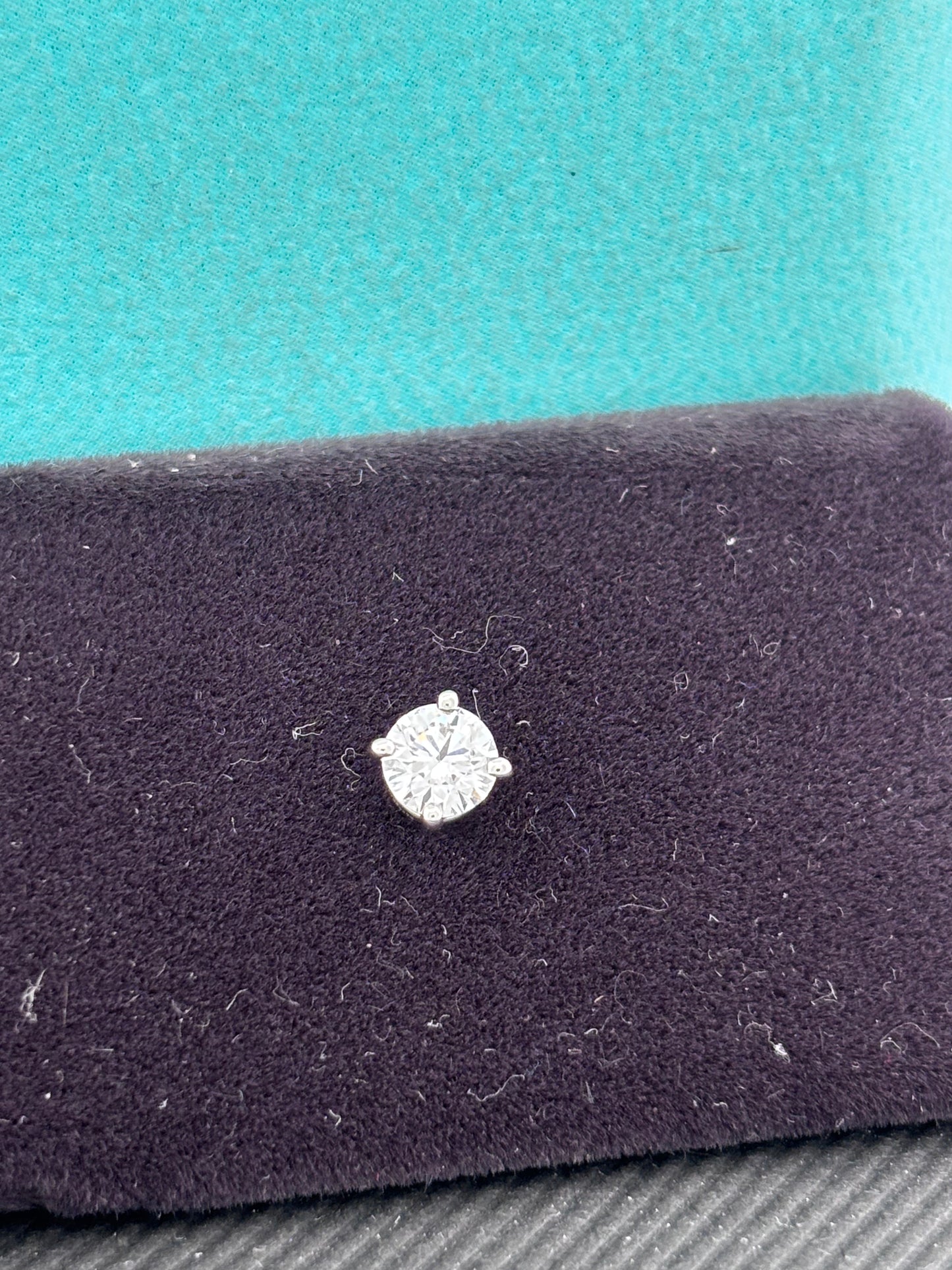 TIFFANY & Co – Boucles d’oreilles « Solitaire » | Or blanc 18K | Diamants 0,70 ct (total) | Brilliant Cut