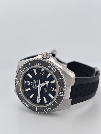 OMEGA – Seamaster Planet Ocean 600M | 43,5 mm | Master Chronometer | Titane | Neuve