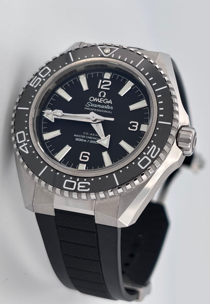 OMEGA – Seamaster Planet Ocean 600M | 43,5 mm | Master Chronometer | Titane | Neuve