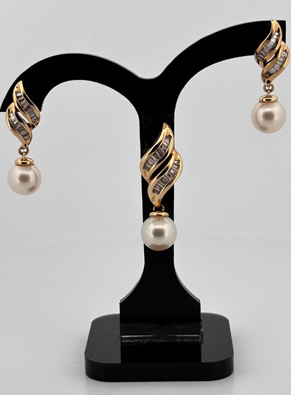 Parure Or 14K – Boucles d’oreilles & Pendentif | Perles du Japon | Diamants baguette