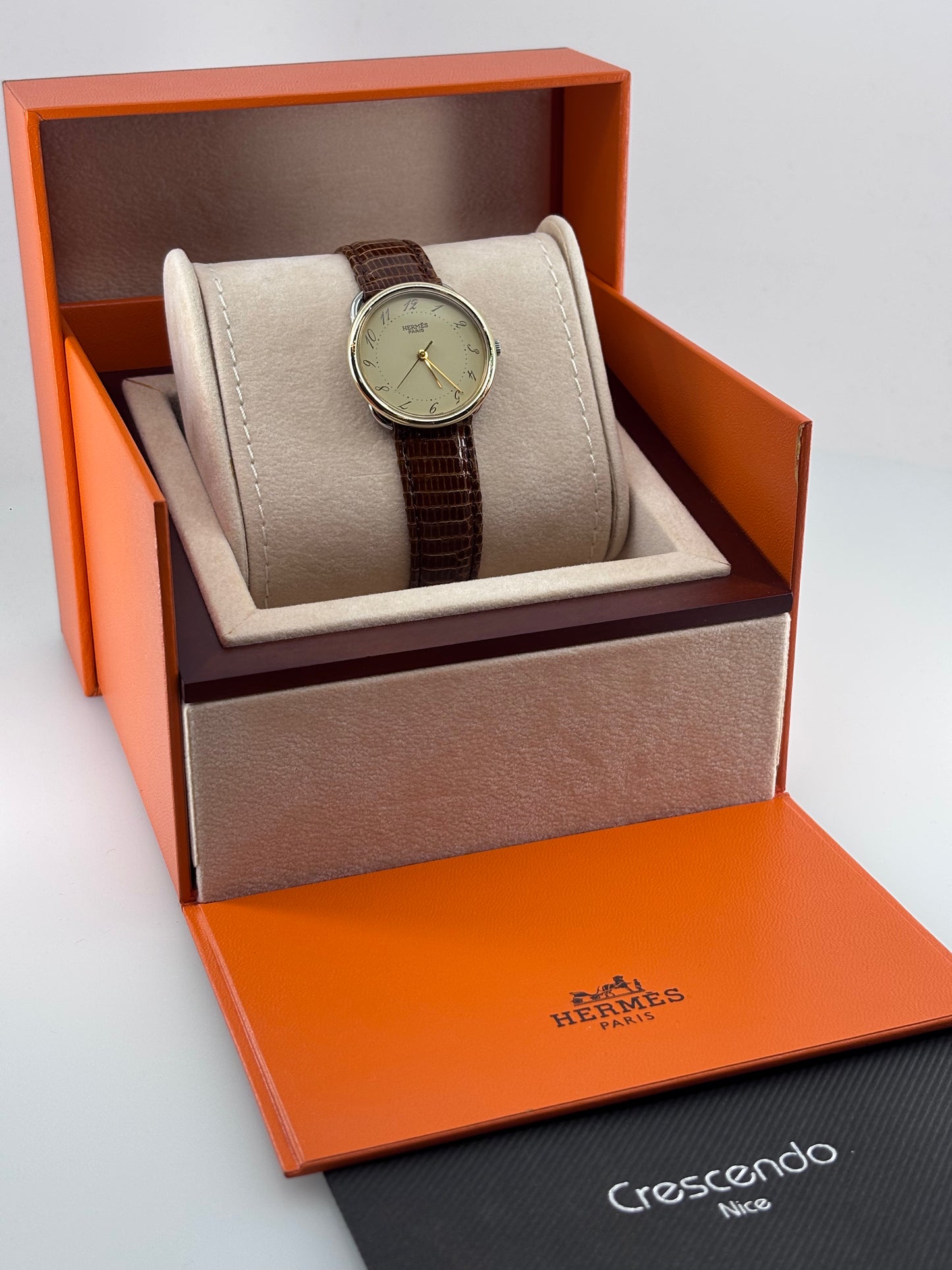 HERMÈS – Montre Paris Classique 30 mm | Plaqué Or 20 Microns | Quartz | Boîte