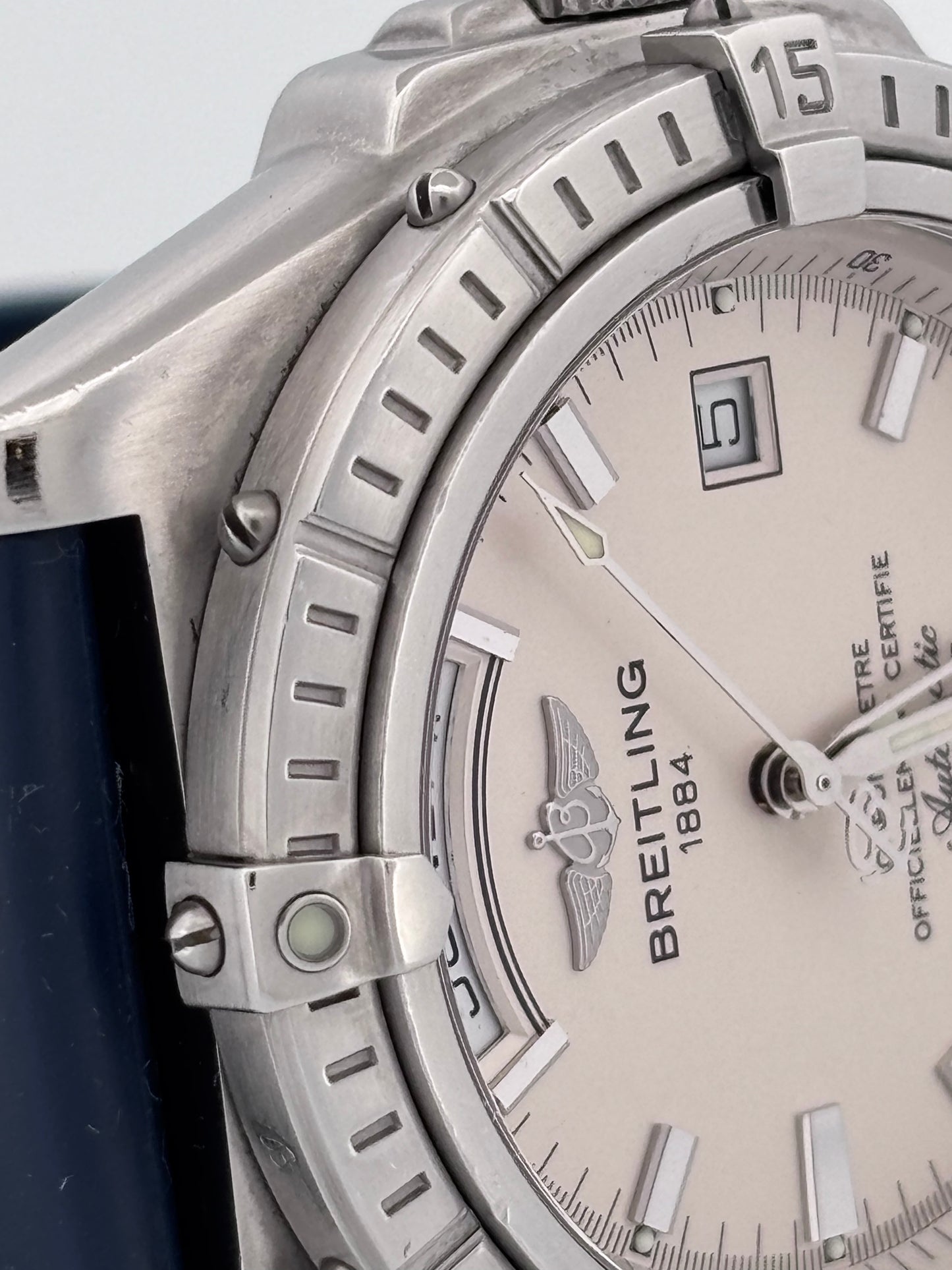 BREITLING – Headwind Day-Date | Automatique | Acier | 43 mm