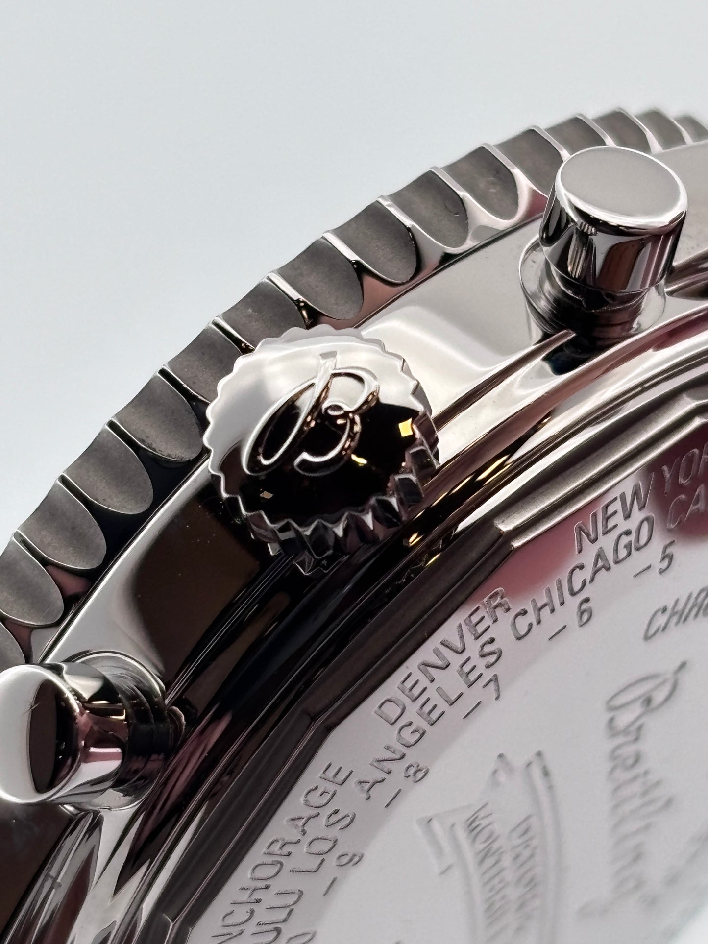 BREITLING – Navitimer Chronographe Day-Date | Automatique | Acier | 43 mm
