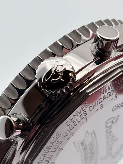 BREITLING – Navitimer Chronographe Day-Date | Automatique | Acier | 43 mm
