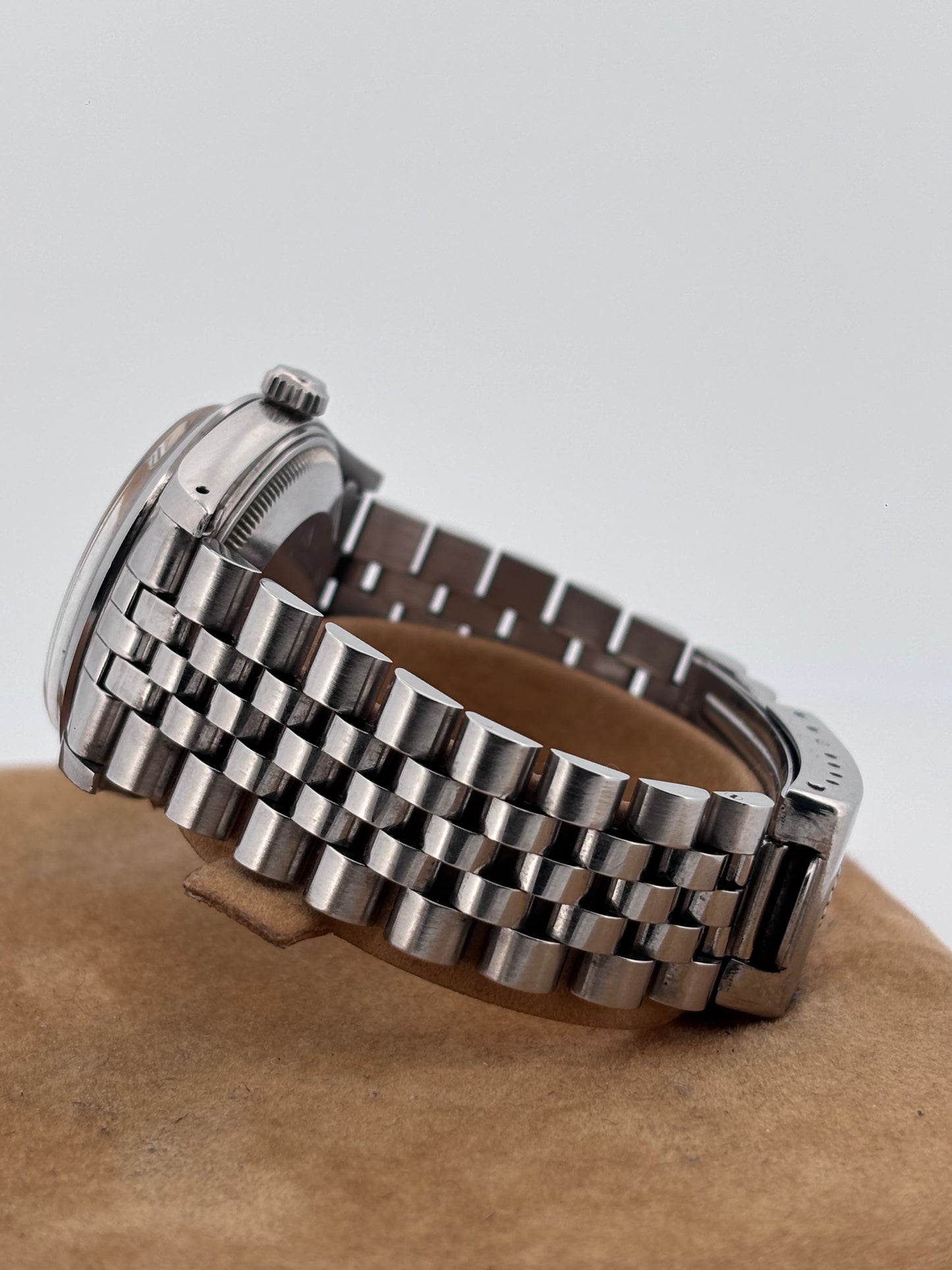 ROLEX – Oyster Perpetual Date 34 mm | Acier | Jubilee | Automatique | Circa années 1990