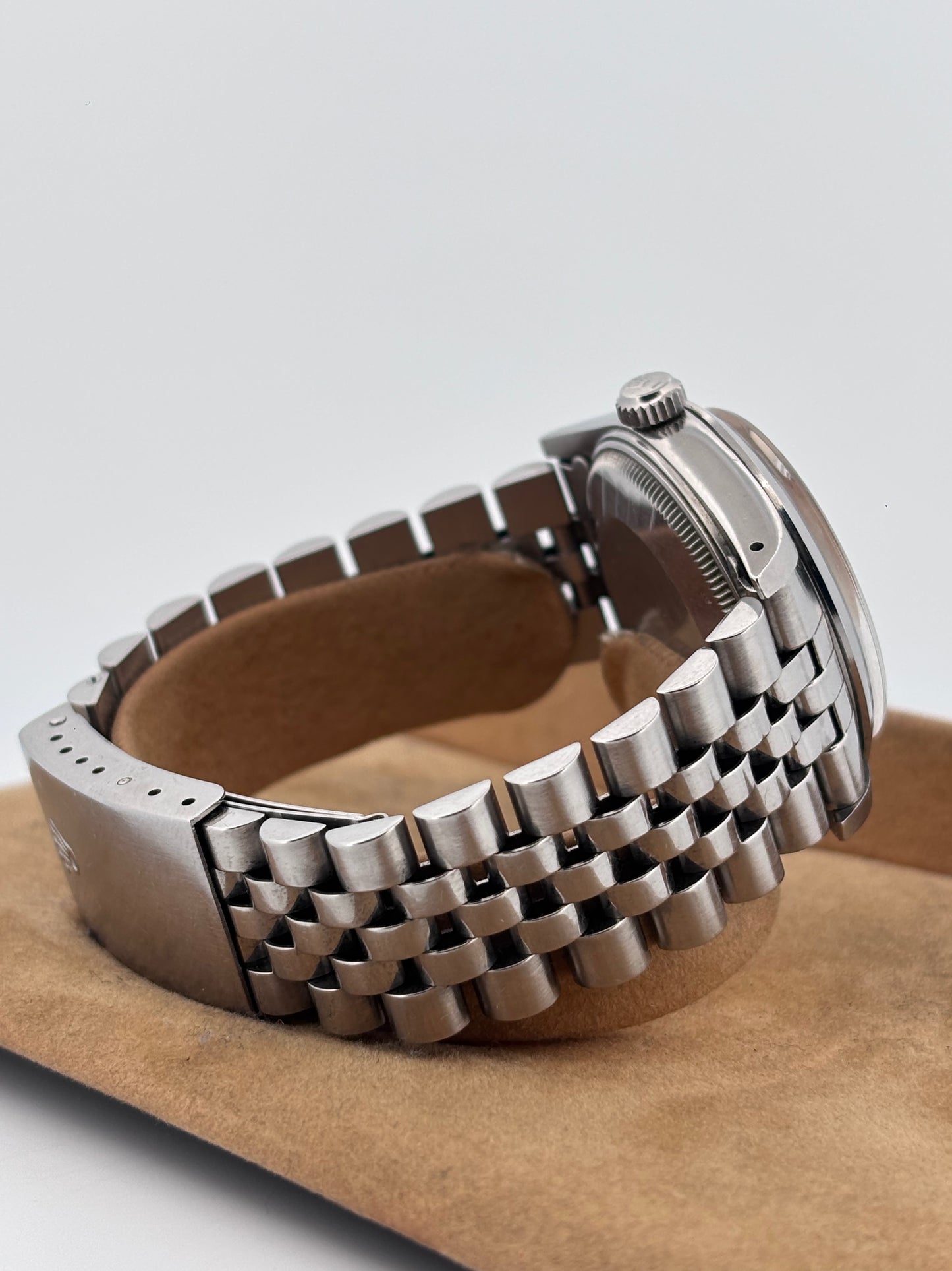 ROLEX – Oyster Perpetual Date 34 mm | Acier | Jubilee | Automatique | Circa années 1990