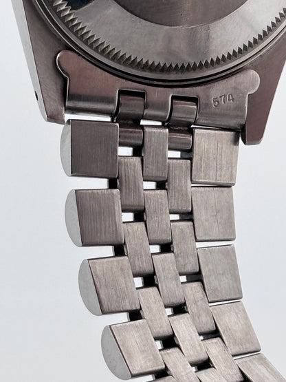 ROLEX – Oyster Perpetual Date 34 mm | Acier | Jubilee | Automatique | Circa années 1990