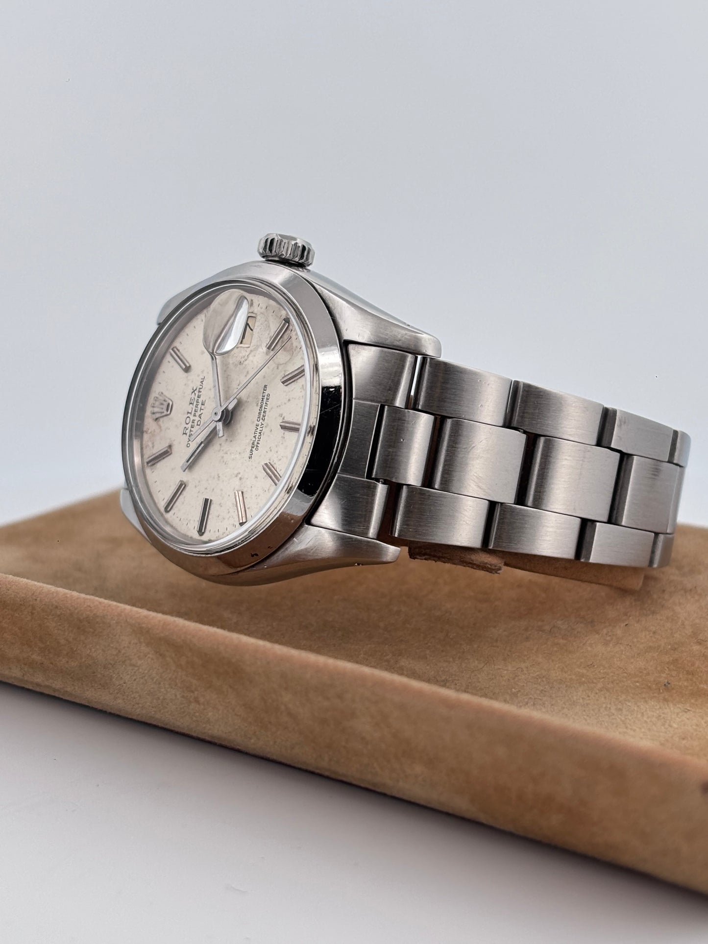 ROLEX – Oyster Perpetual Date 34 mm | Acier | Oyster | Automatique | Circa début années 1990